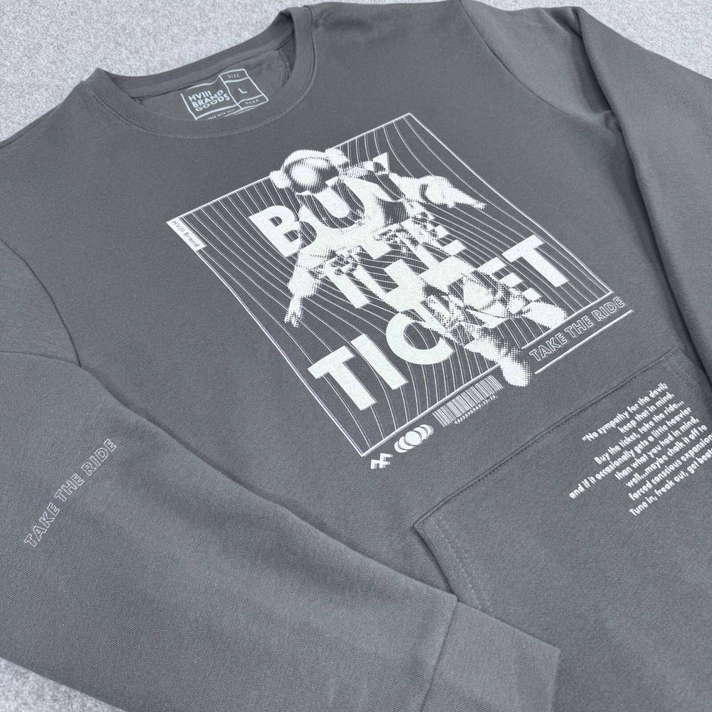 HVIII‎ Brand Goods Graphic Crewneck Size Large All over Graphic Knit Astronaut